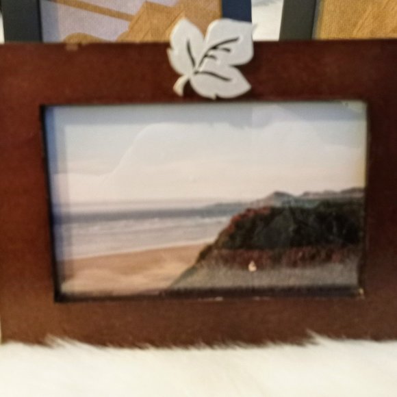 Four Frames Two Pictures Good Condition - Picture 6 of 7